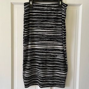 Premise Studio Black & White Spandex Midi Pencil Skirt, S